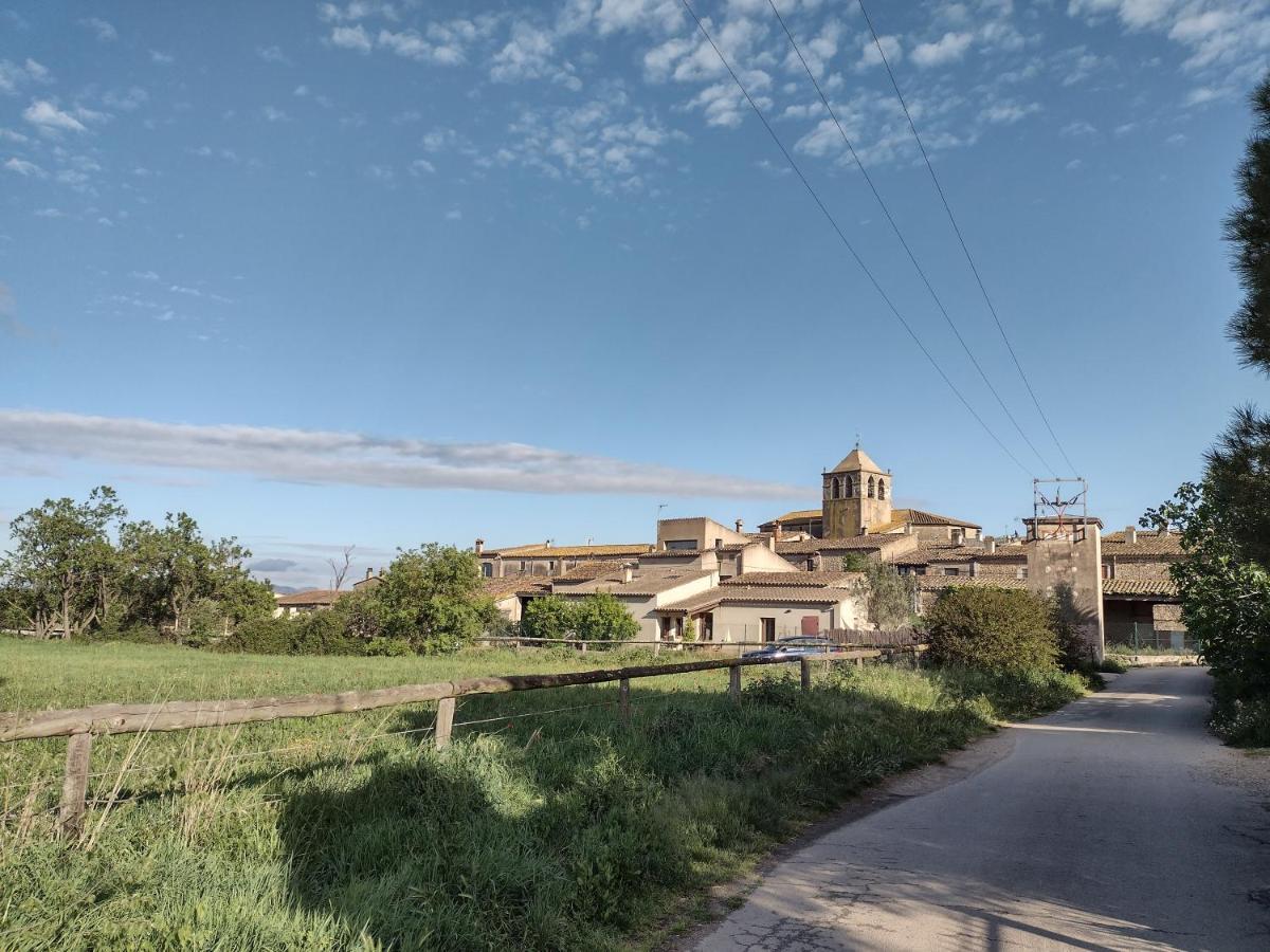 Can Tando Restored Catalan Old Barn To Enjoy Peaceful Rural Simplicity Sant Jordi Desvalls Buitenkant foto
