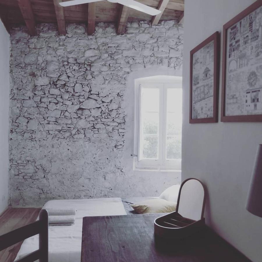 Can Tando Restored Catalan Old Barn To Enjoy Peaceful Rural Simplicity Sant Jordi Desvalls Buitenkant foto