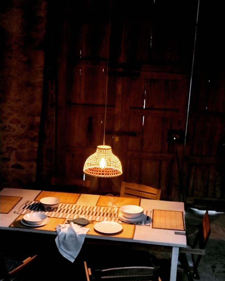Can Tando Restored Catalan Old Barn To Enjoy Peaceful Rural Simplicity Sant Jordi Desvalls Buitenkant foto