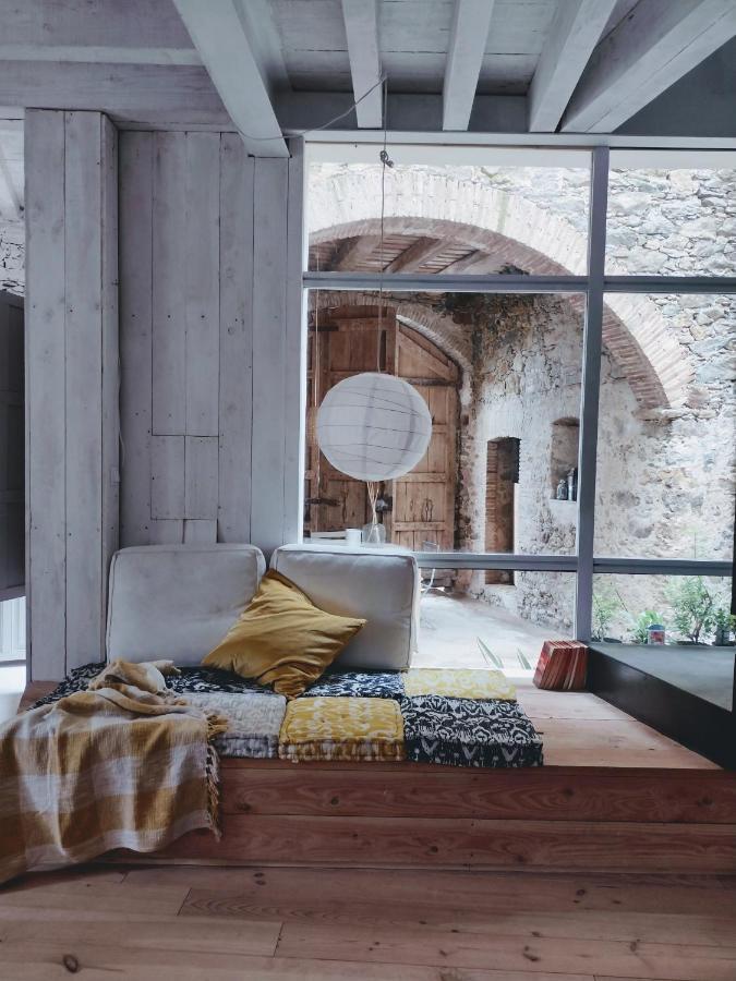 Can Tando Restored Catalan Old Barn To Enjoy Peaceful Rural Simplicity Sant Jordi Desvalls Buitenkant foto